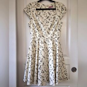 IXIA Women's Size M Cat Outline Retro Pinup Square Neck Cap Sleeve Dress‎